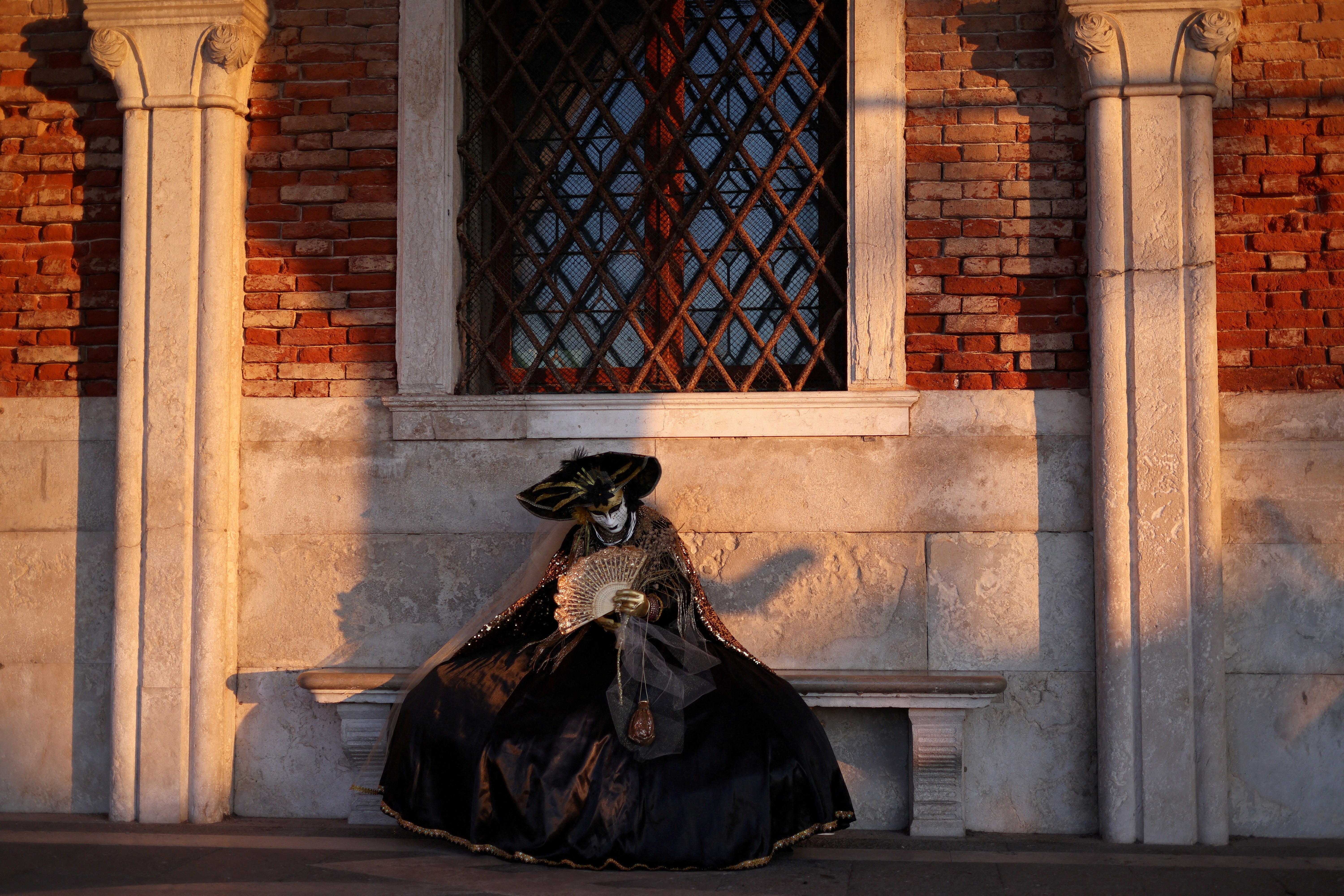 De viaje al fascinante Carnaval de Venecia 2025