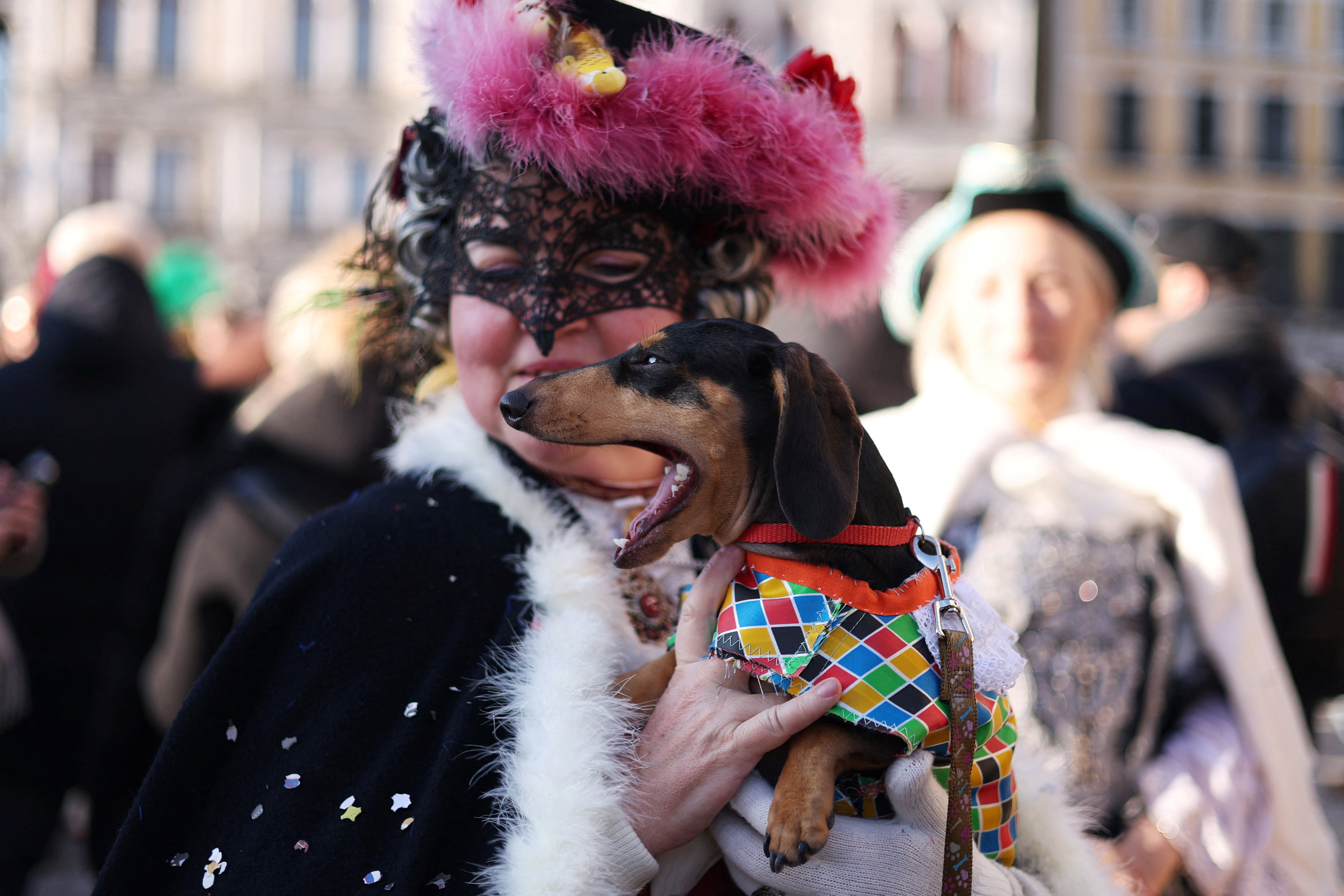 De viaje al fascinante Carnaval de Venecia 2025