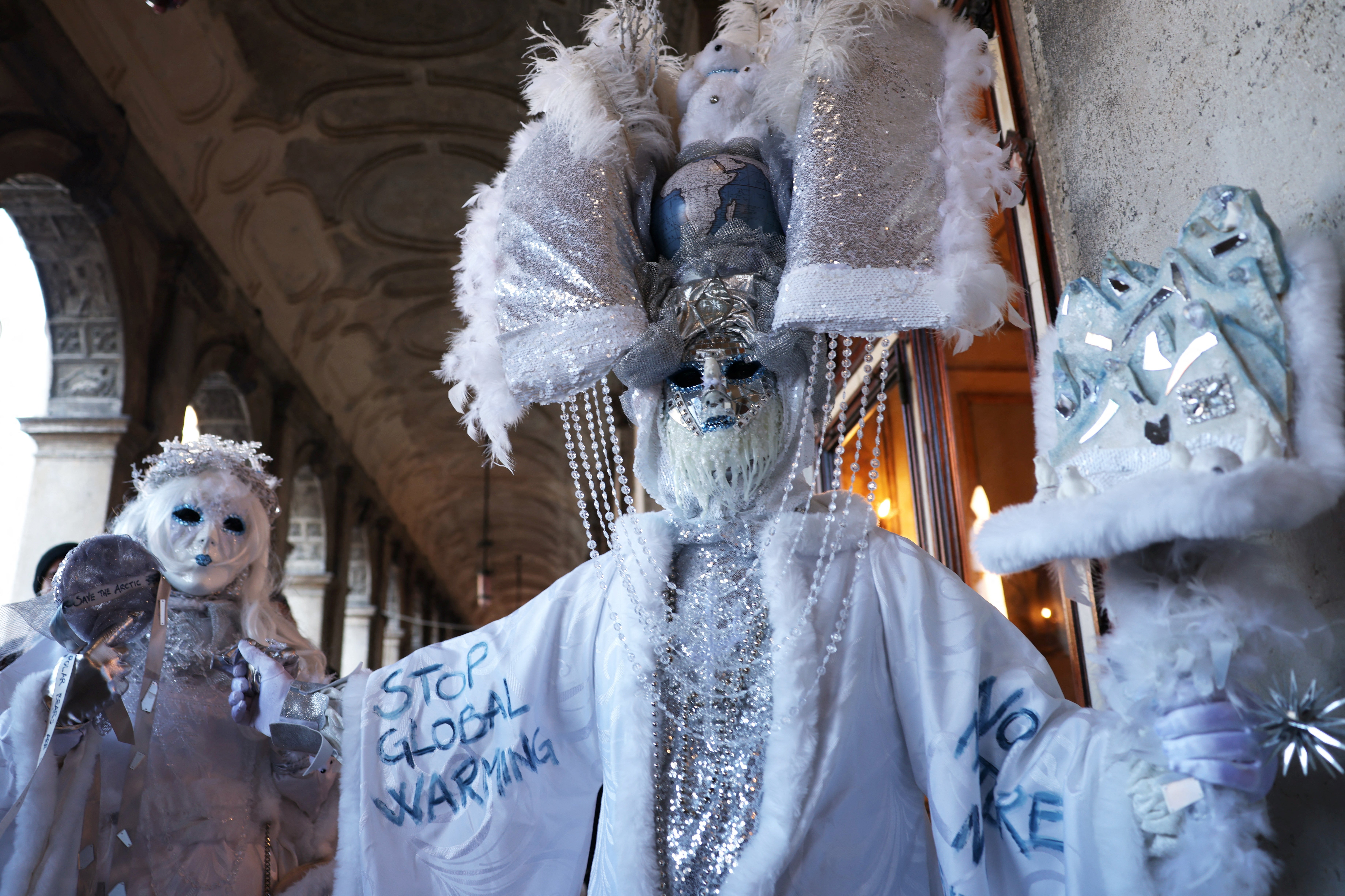 De viaje al fascinante Carnaval de Venecia 2025