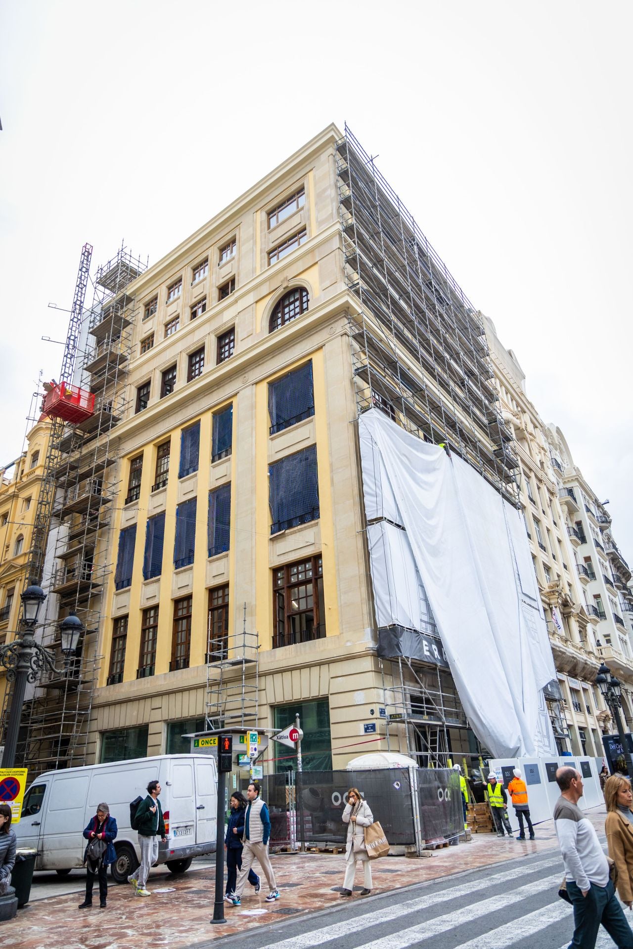 FOTOS | El nuevo Hotel Marriott de Valencia se descubre en la plaza del Ayuntamiento