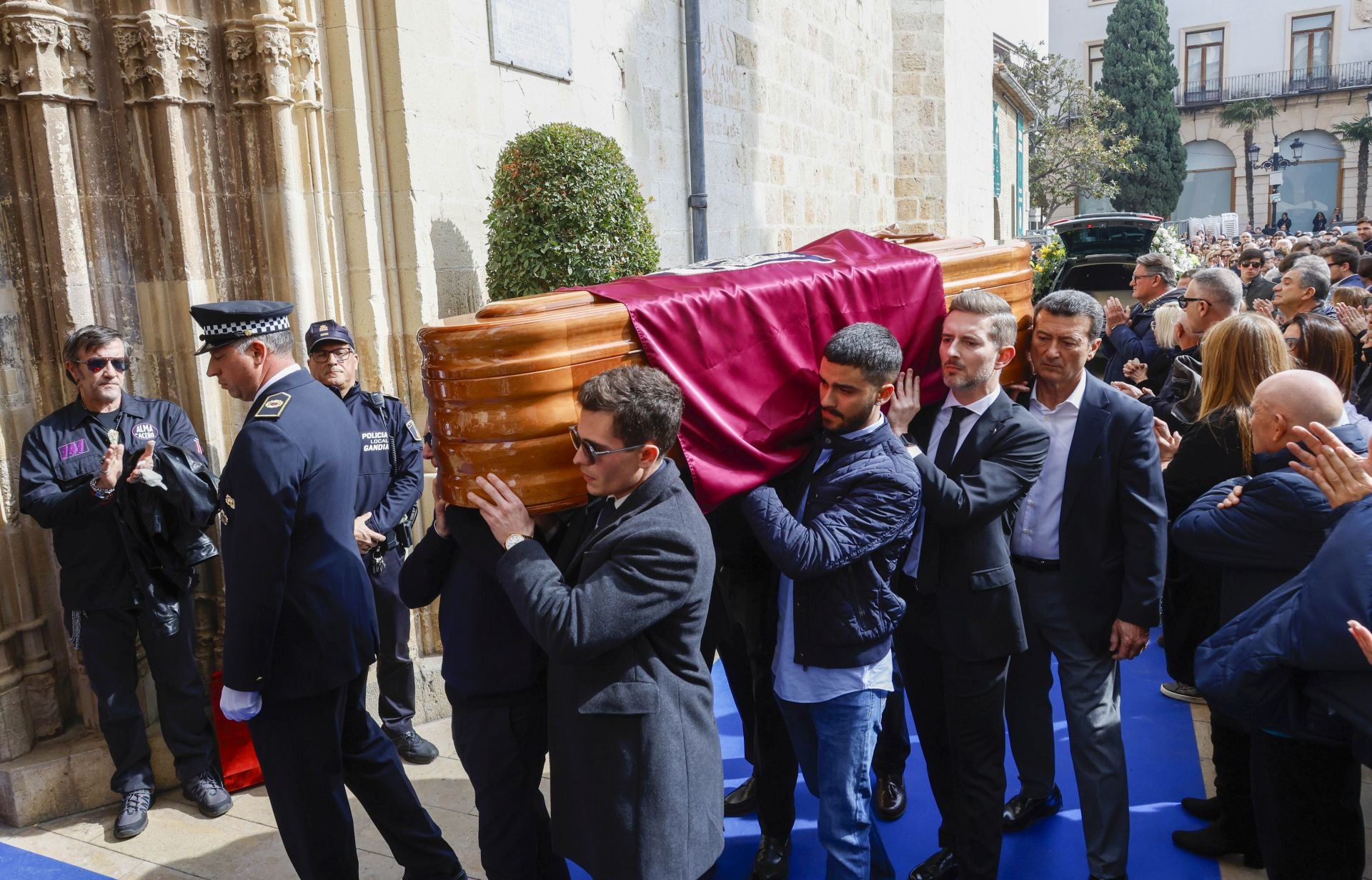 FOTOS | Gandia despide a Arturo Torró