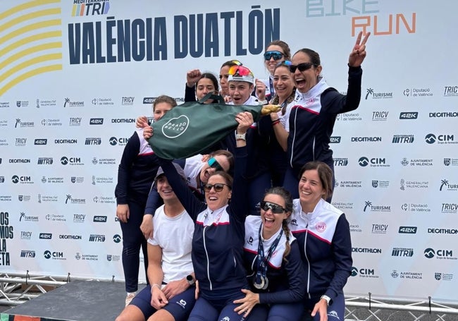 Uno de los equipos participantes en el València Duatlon.