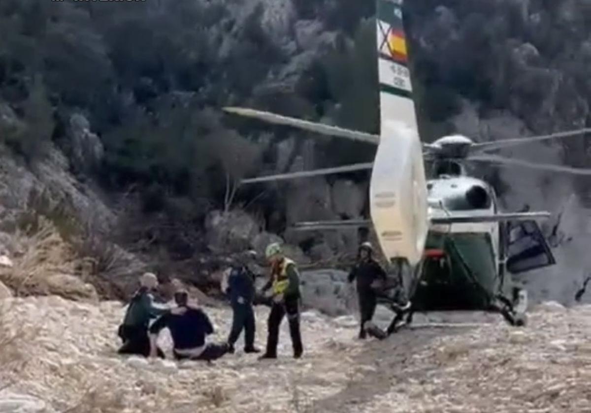 Localizan vivo a un hombre que desapareció haciendo senderismo en Siete Aguas