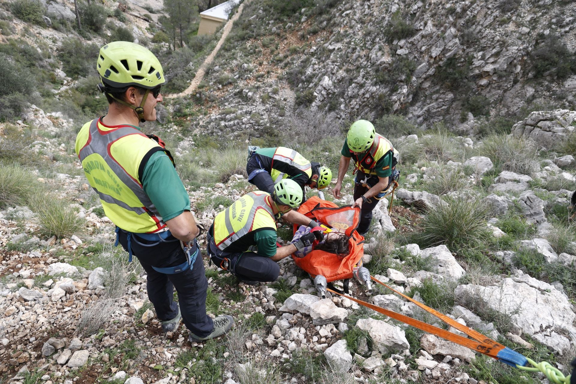 FOTOS | El Grupo de Rescate de la Guardia Civil sigue en su búsqueda de los desaparecidos por la dana