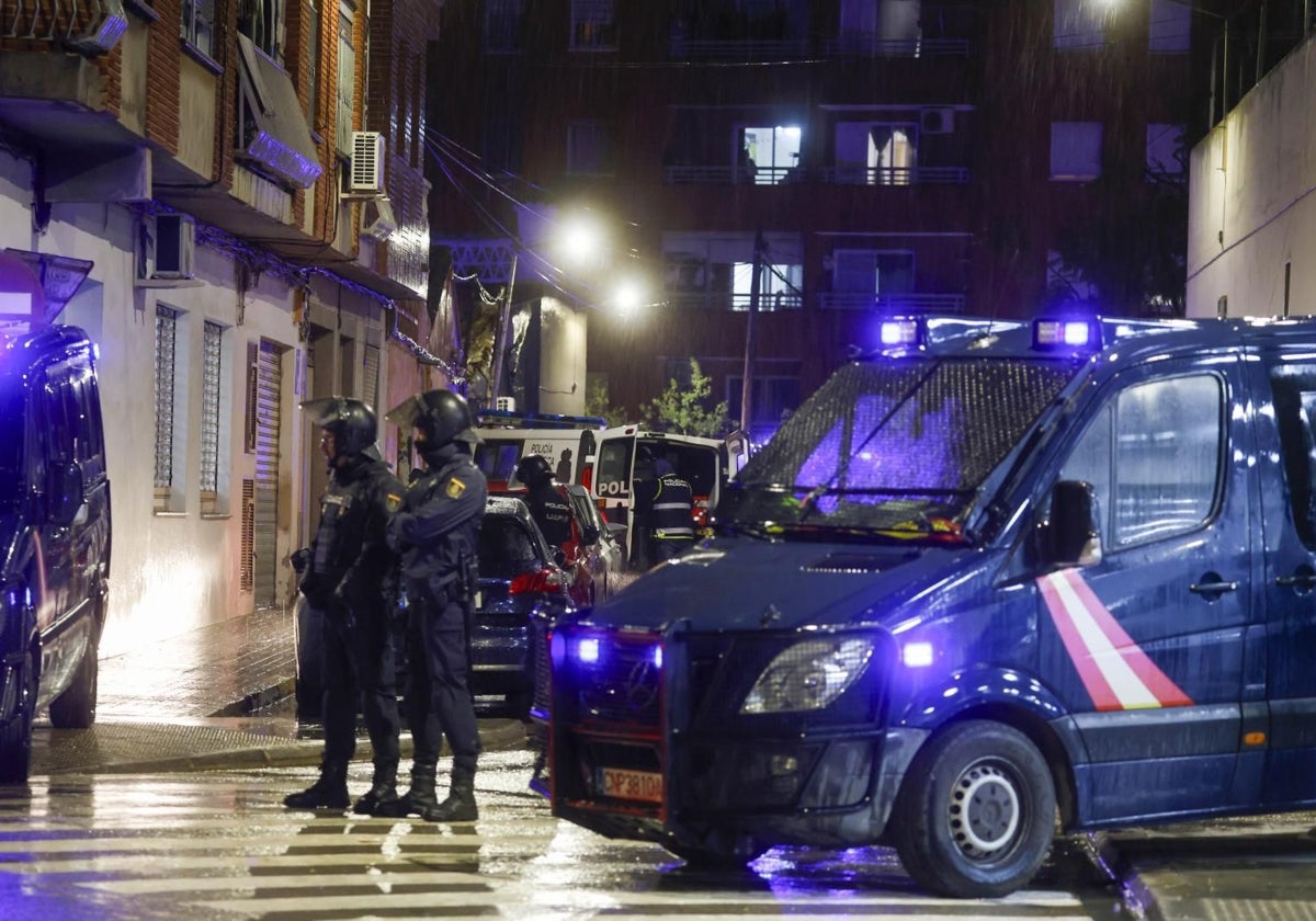 La Policía Nacional en Paterna en una imagen de archivo.