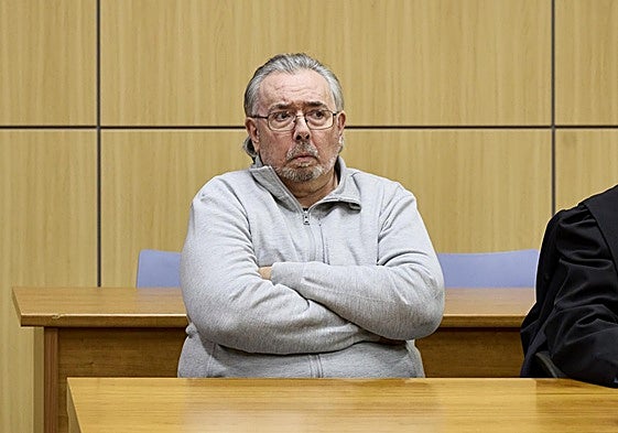 El acusado de matar a su madre octogenaria en Torrent durante la lectura del veredicto.