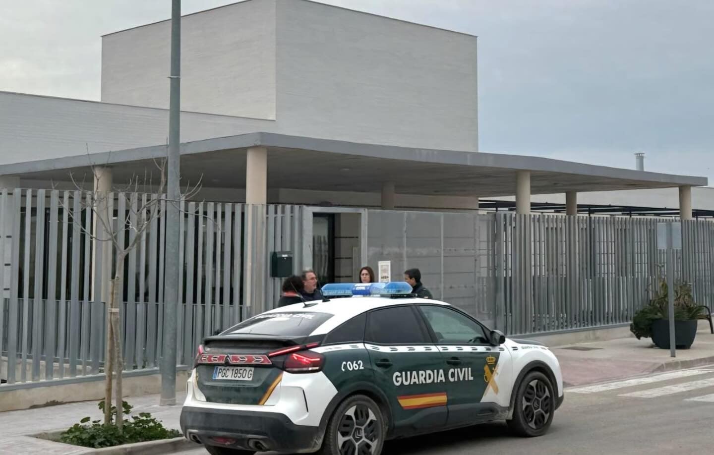 El detenido por los correos que amenazaban con bombas en colegios es un joven de 24 años de Paterna