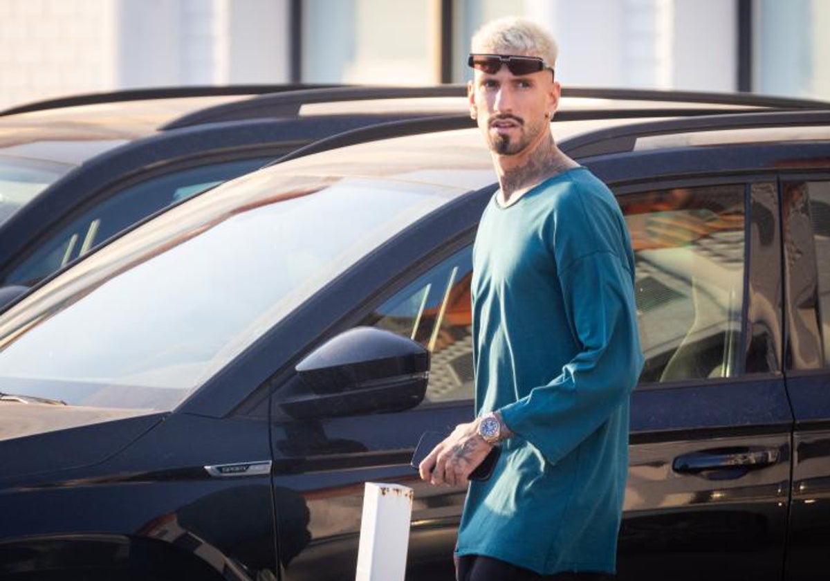 Samu Castillejo, en la ciudad deportiva de Paterna.