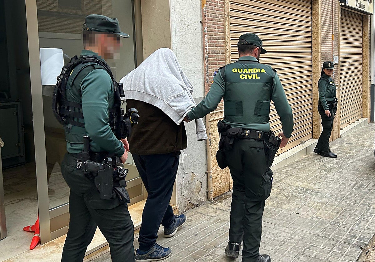 Amenaza de bomba en colegios de Valencia | «Los padres del detenido ...