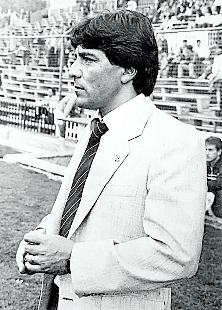 Valdez en su etapa de entrenador. El argentino se hizo cargo de la plantilla valencianista en la campaña 85-86 y fue destituido después de 22 jornadas.