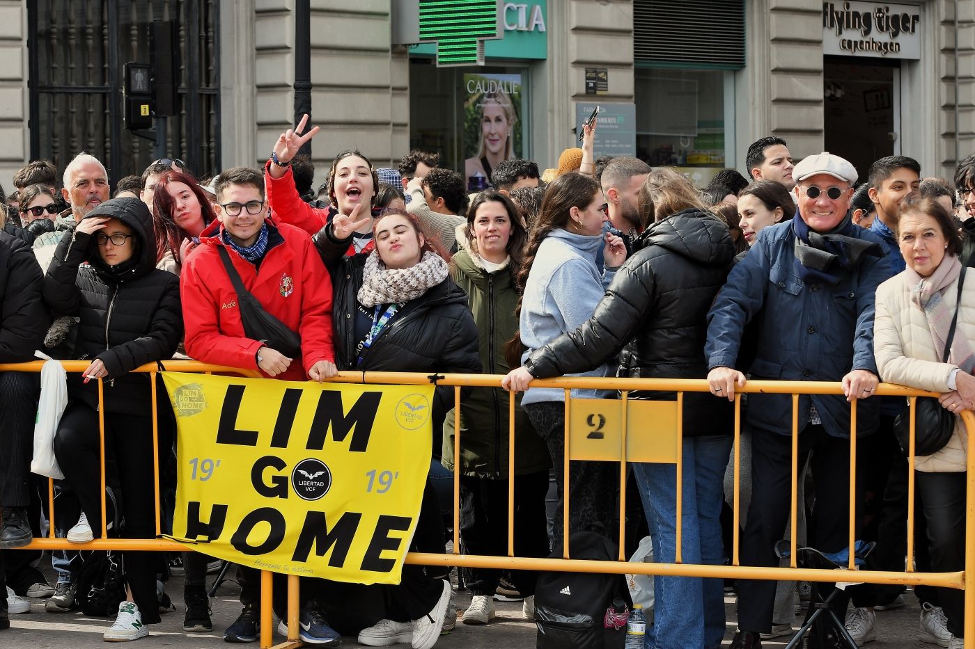 FOTOS | Búscate en la mascletà del 1 de marzo de 2025 en Valencia