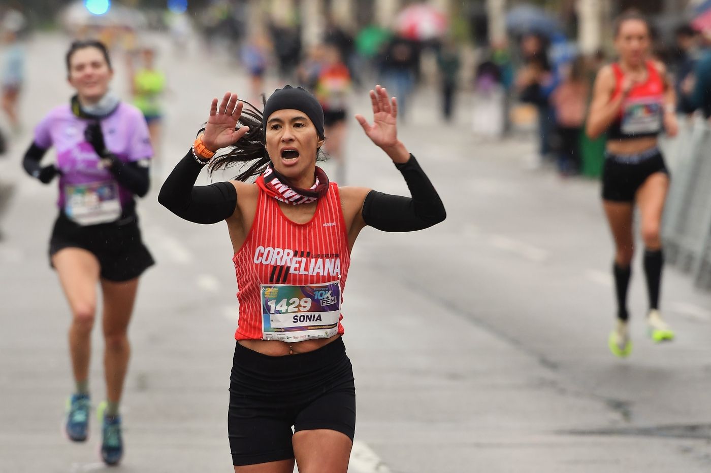 FOTOS | Búscate en la 10K FEM de Valencia