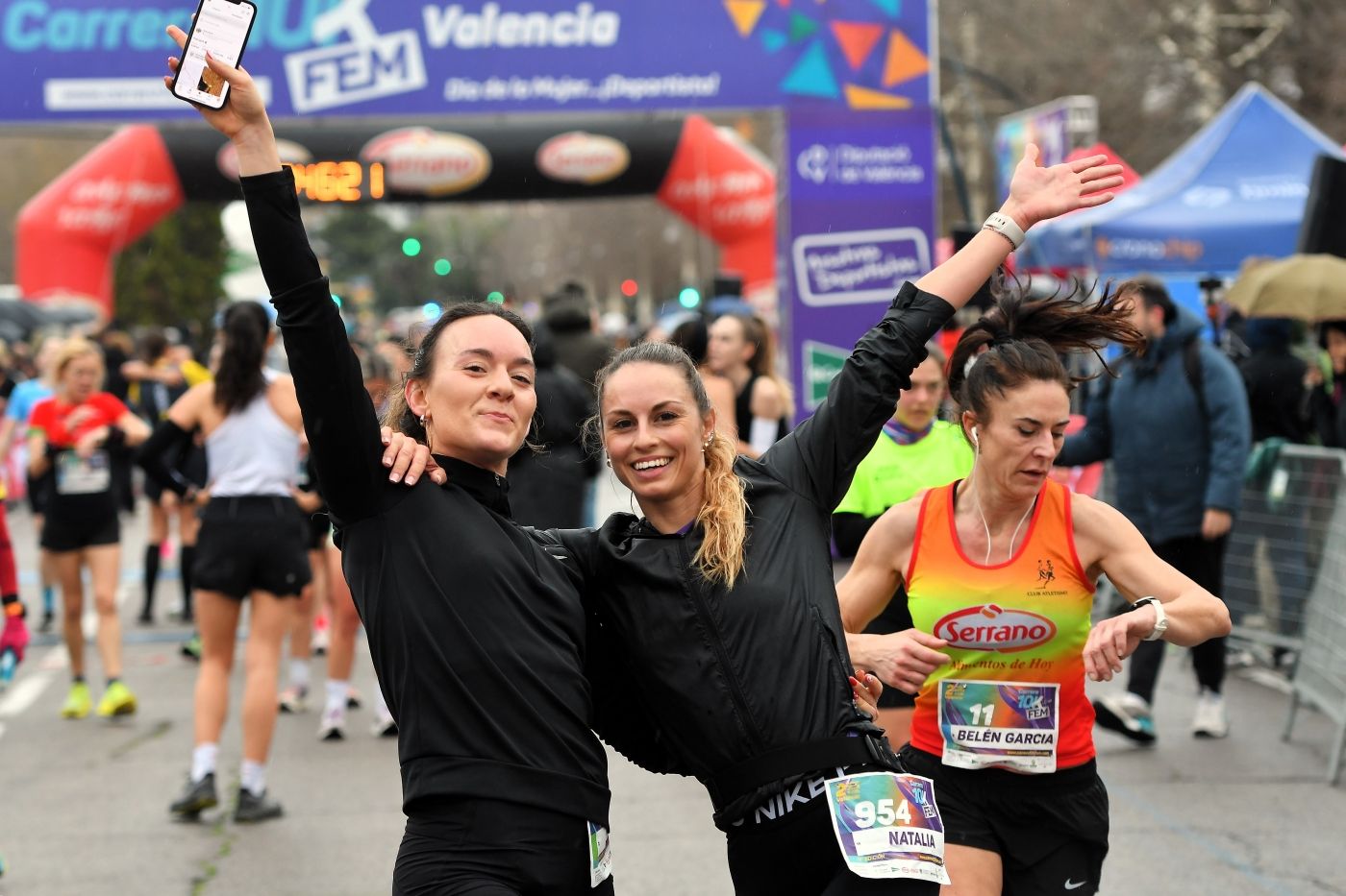 FOTOS | Búscate en la 10K FEM de Valencia