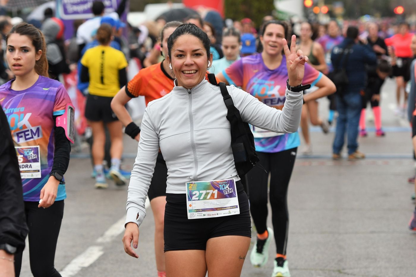 FOTOS | Búscate en la 10K FEM de Valencia