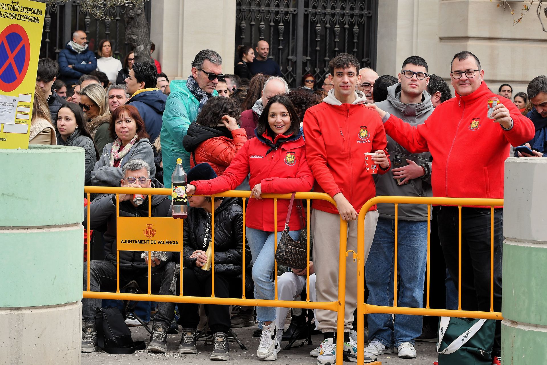 FOTOS | Búscate en la mascletà del domingo 2 de marzo