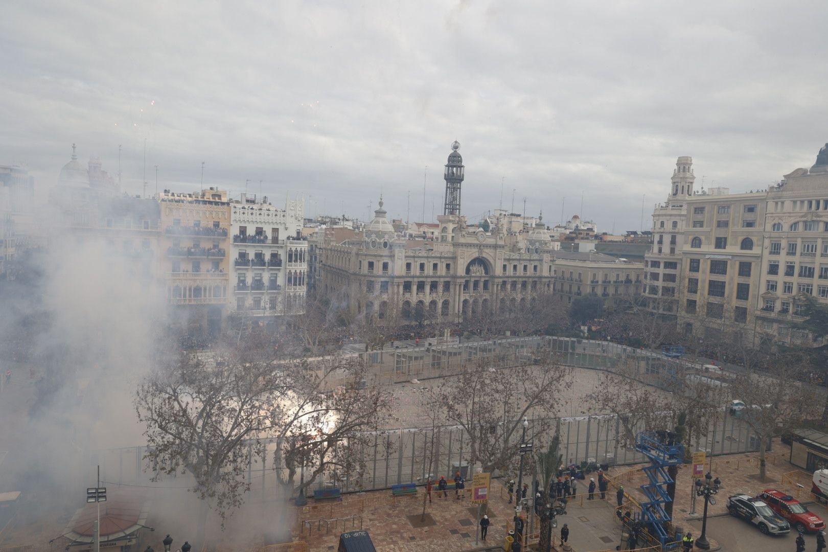 FOTOS | Mascletà del domingo 2 de marzo de las Fallas de Valencia 2025