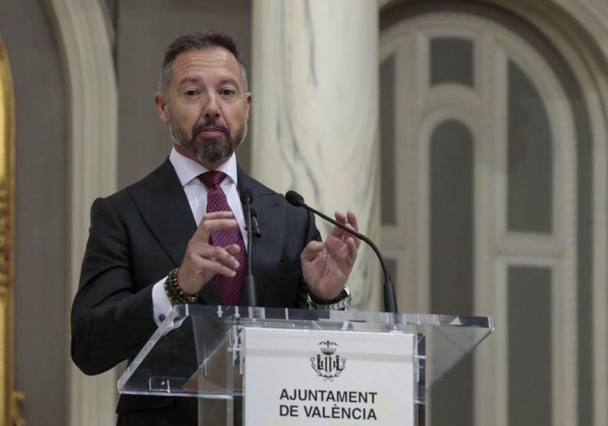 Badenas, durante la presentación del acuerdo de gobierno entre el PP y Vox en 2023.