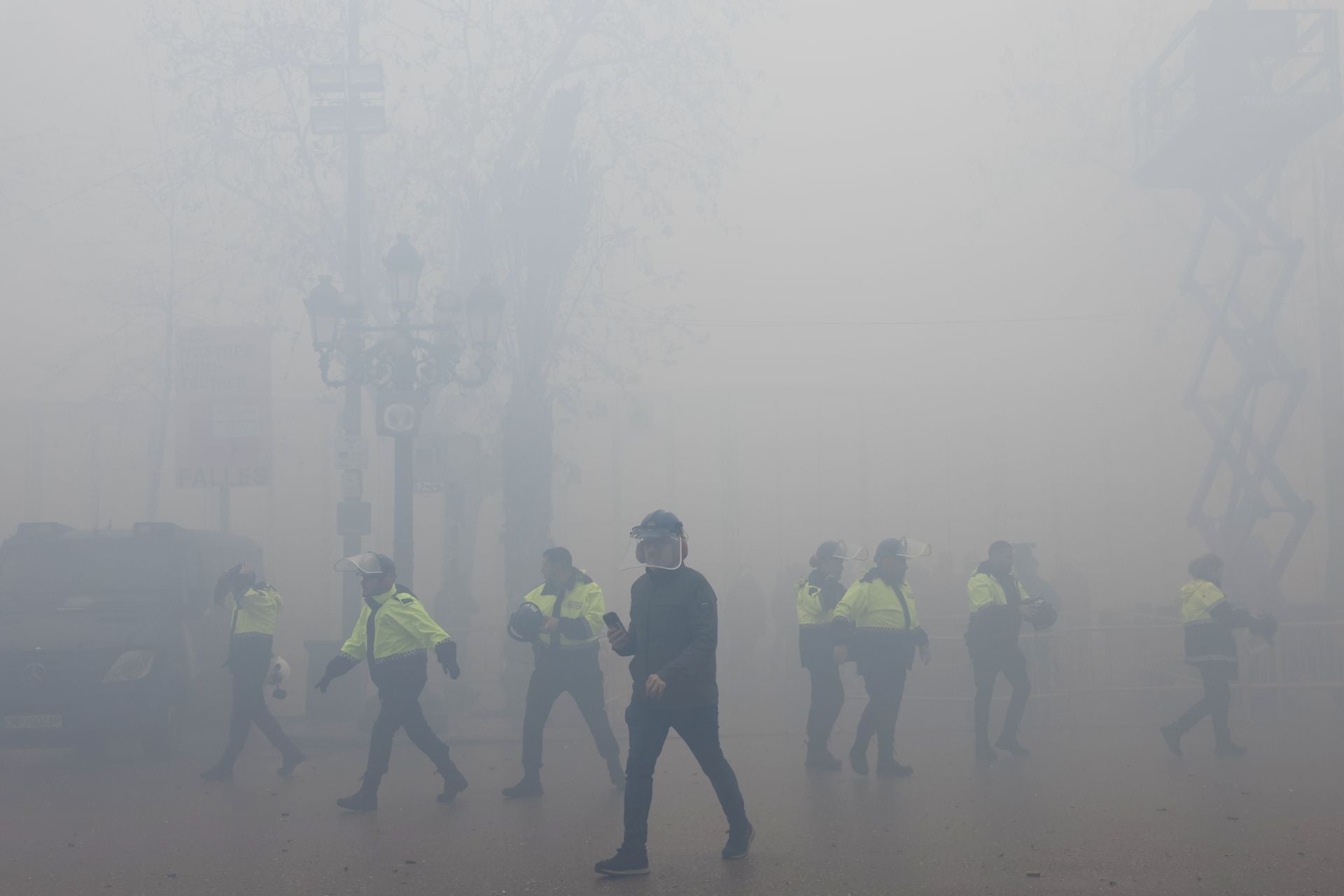 FOTOS | Así ha sido la mascletà del lunes 3 de marzo