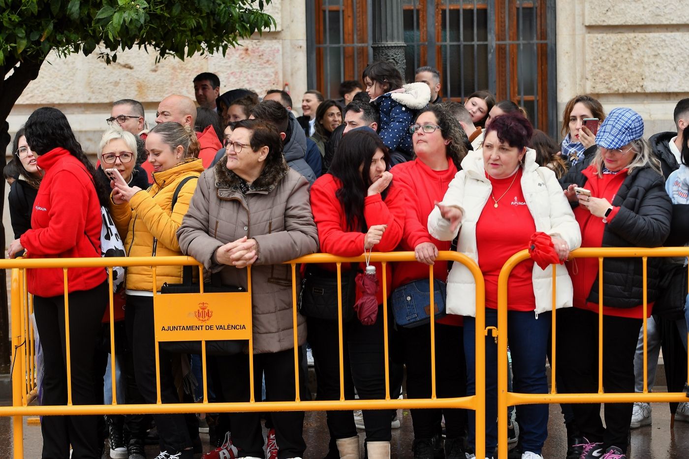 FOTOS | Búscate en la mascletà del lunes 3 de marzo