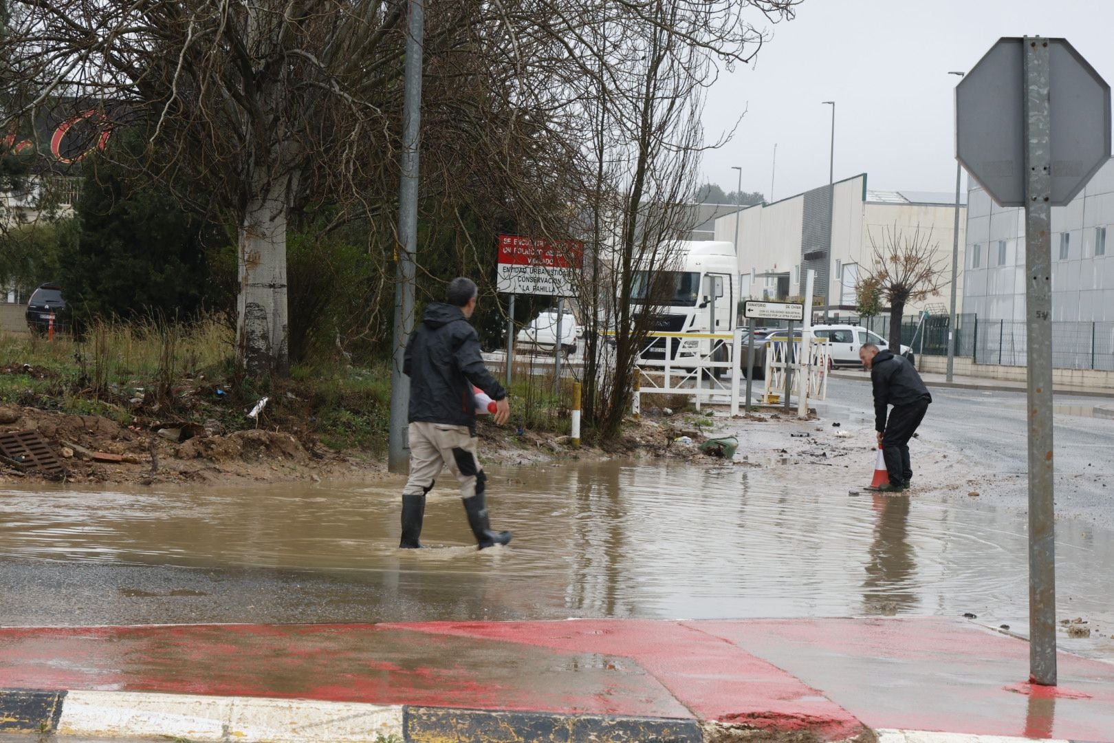 FOTOS | Las fuertes lluvias golpean la Comunitat Valenciana este lunes