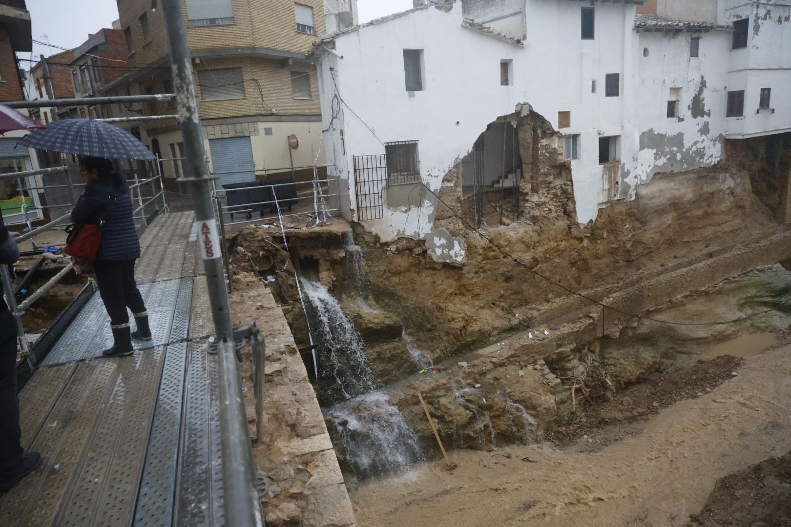 FOTOS | Las fuertes lluvias golpean la Comunitat Valenciana este lunes