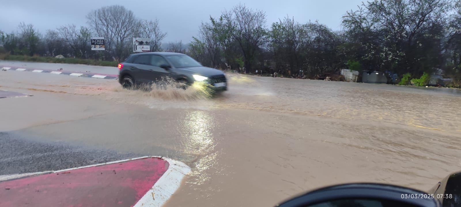 FOTOS | Las fuertes lluvias golpean la Comunitat Valenciana este lunes