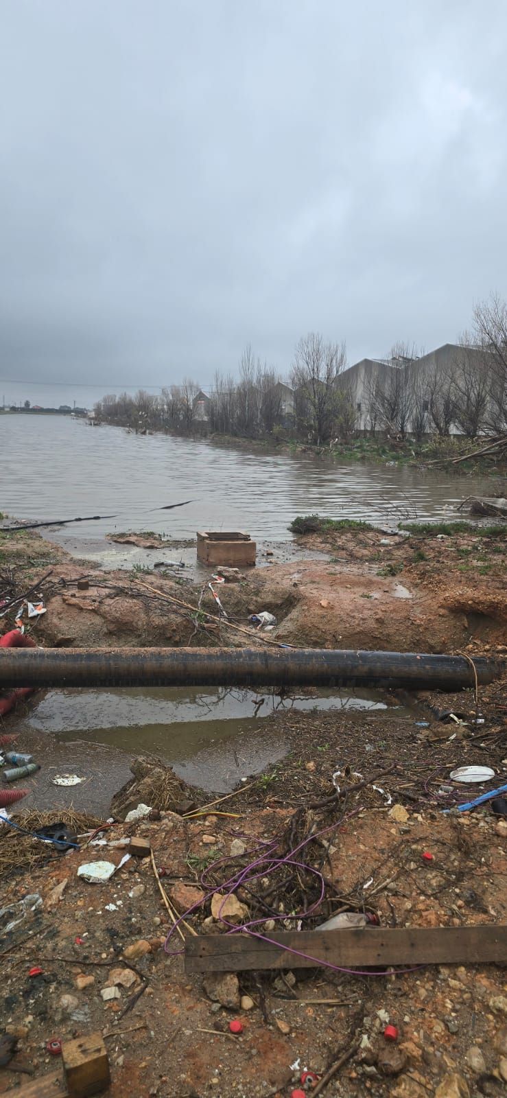 Inundaciones en el polígono de Riba-Roja