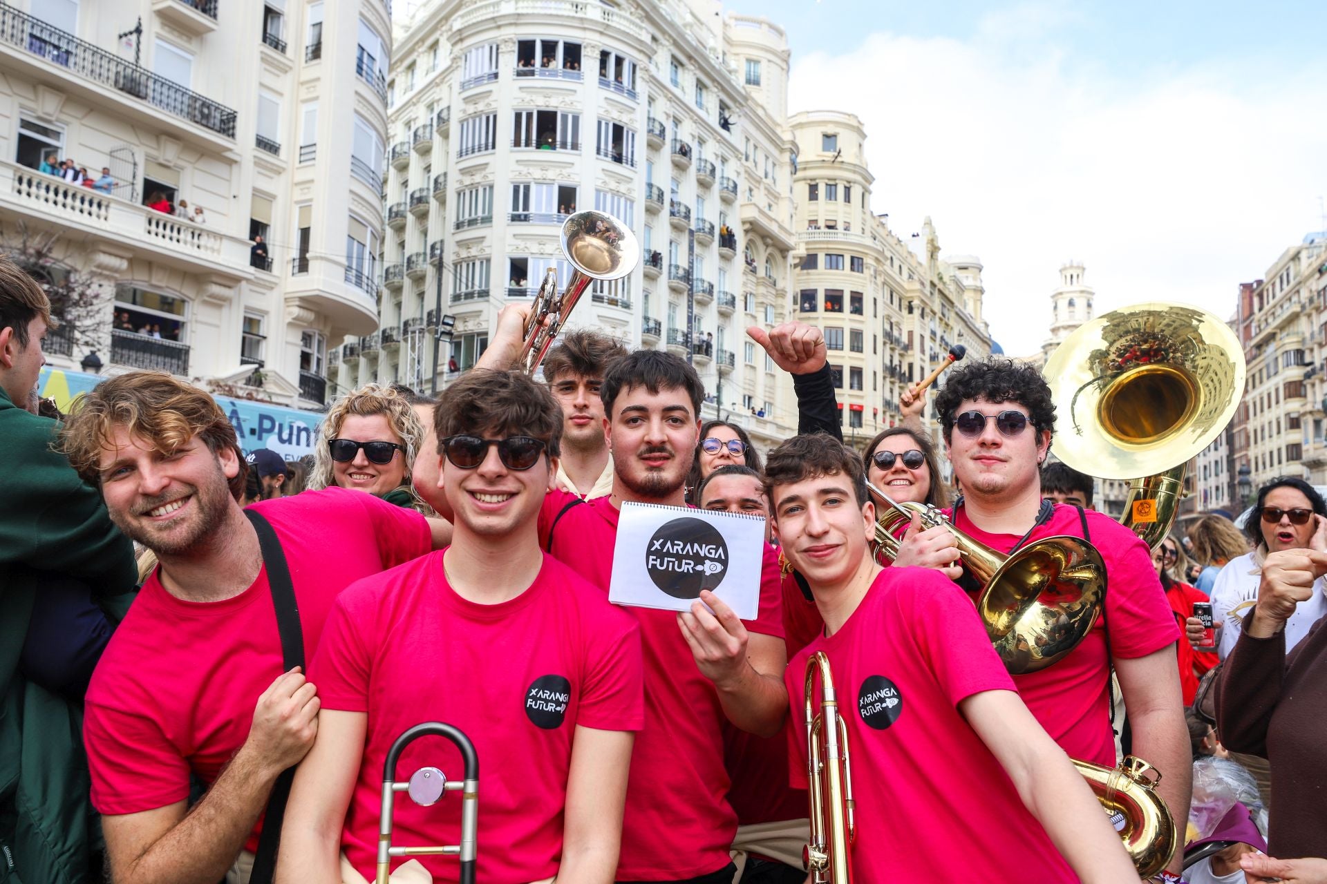 Búscate en la mascletà del sábado 8M