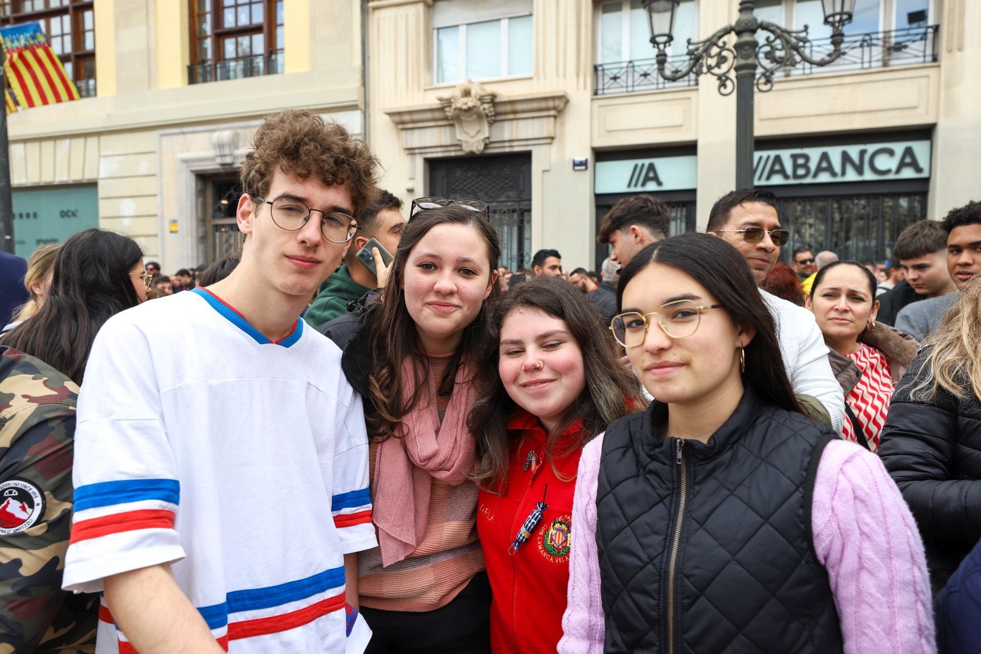 Búscate en la mascletà del sábado 8M