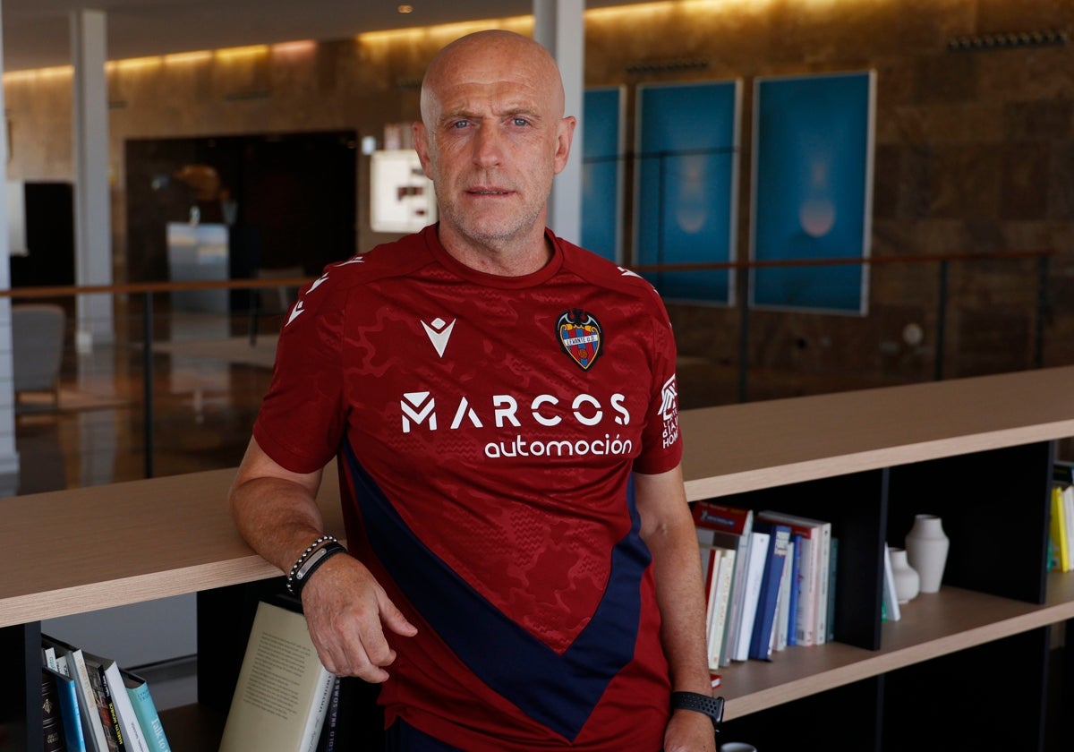 Julián Calero, entrenador del Levante.