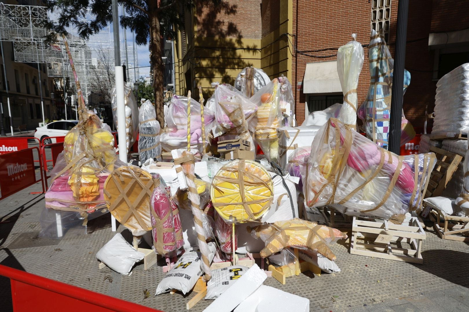 Fotos del ambiente de Fallas en Ruzafa (Valencia)