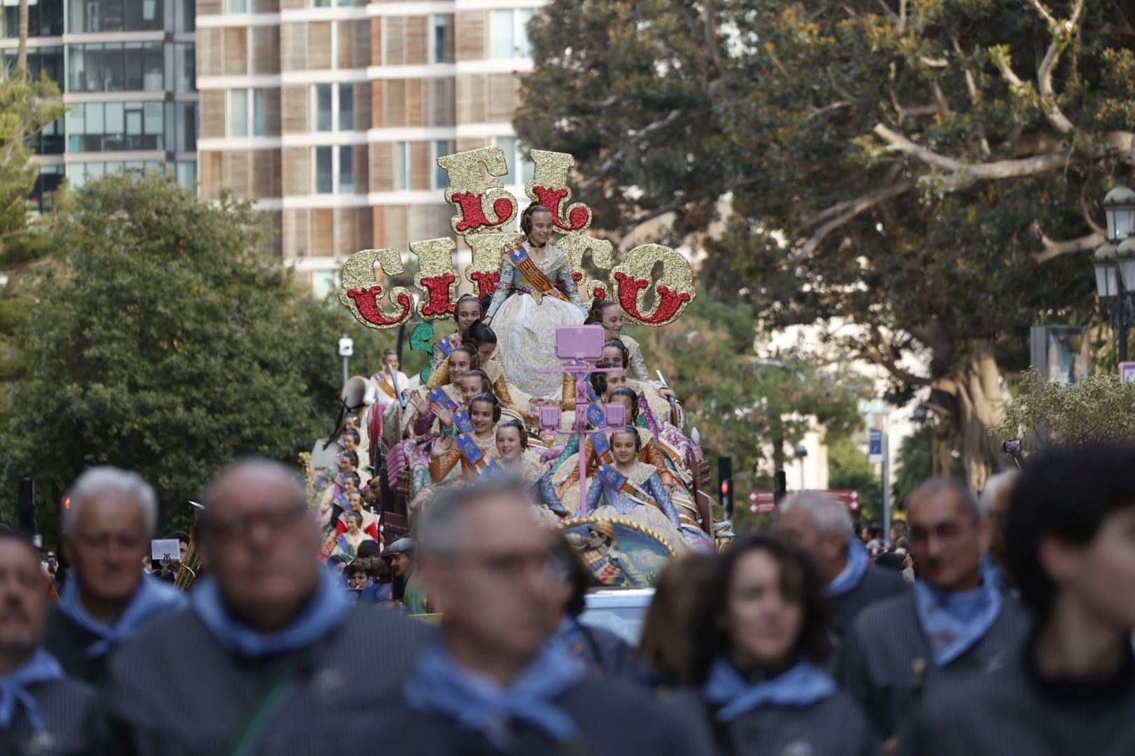 La Cabalgata del Ninot 2025, en imágenes