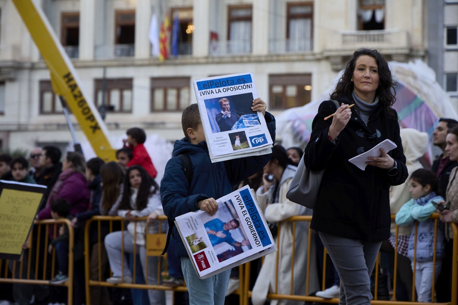 La Cabalgata del Ninot 2025, en imágenes