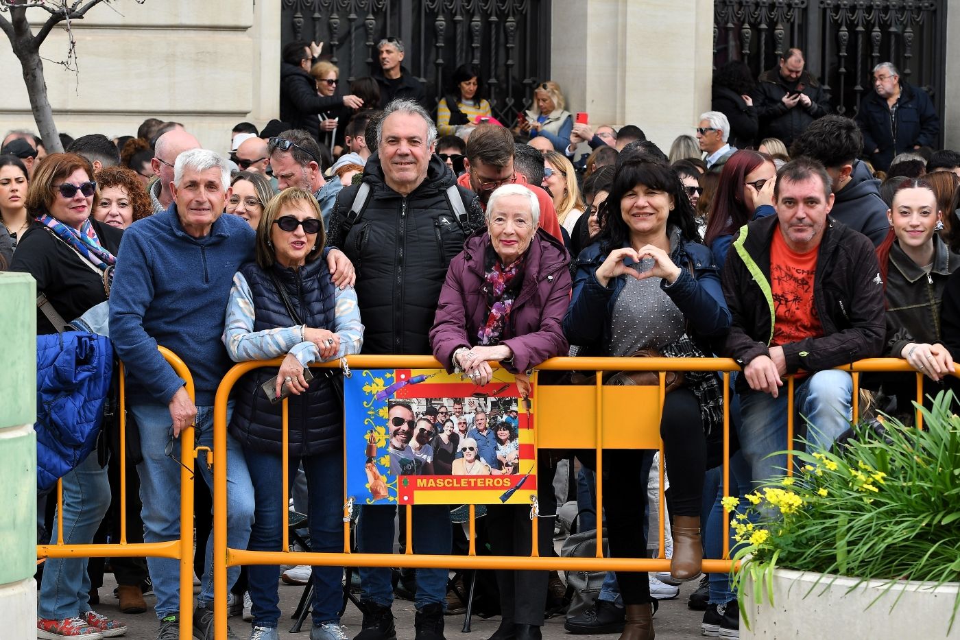 Búscate en la mascletà del lunes 10 de marzo