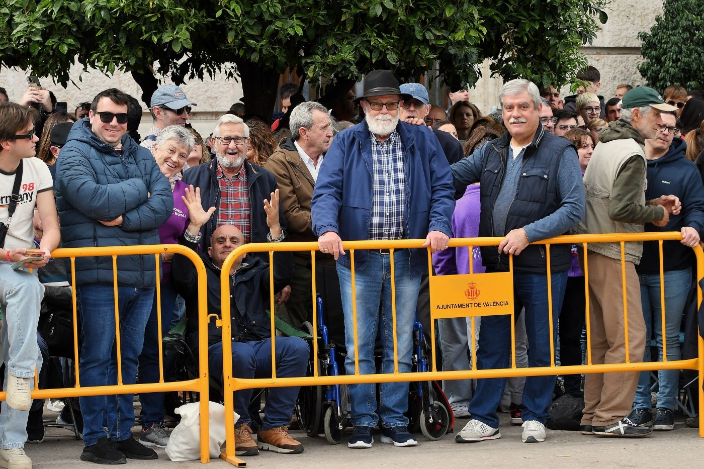 Búscate en la mascletà del lunes 10 de marzo