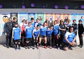 Equipo femenino de fútbol.