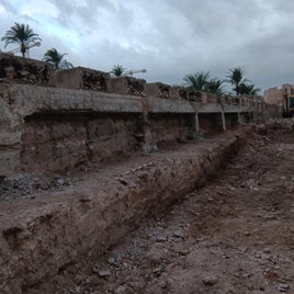 Muralla de Alzira durante las primeras fases de la obra.