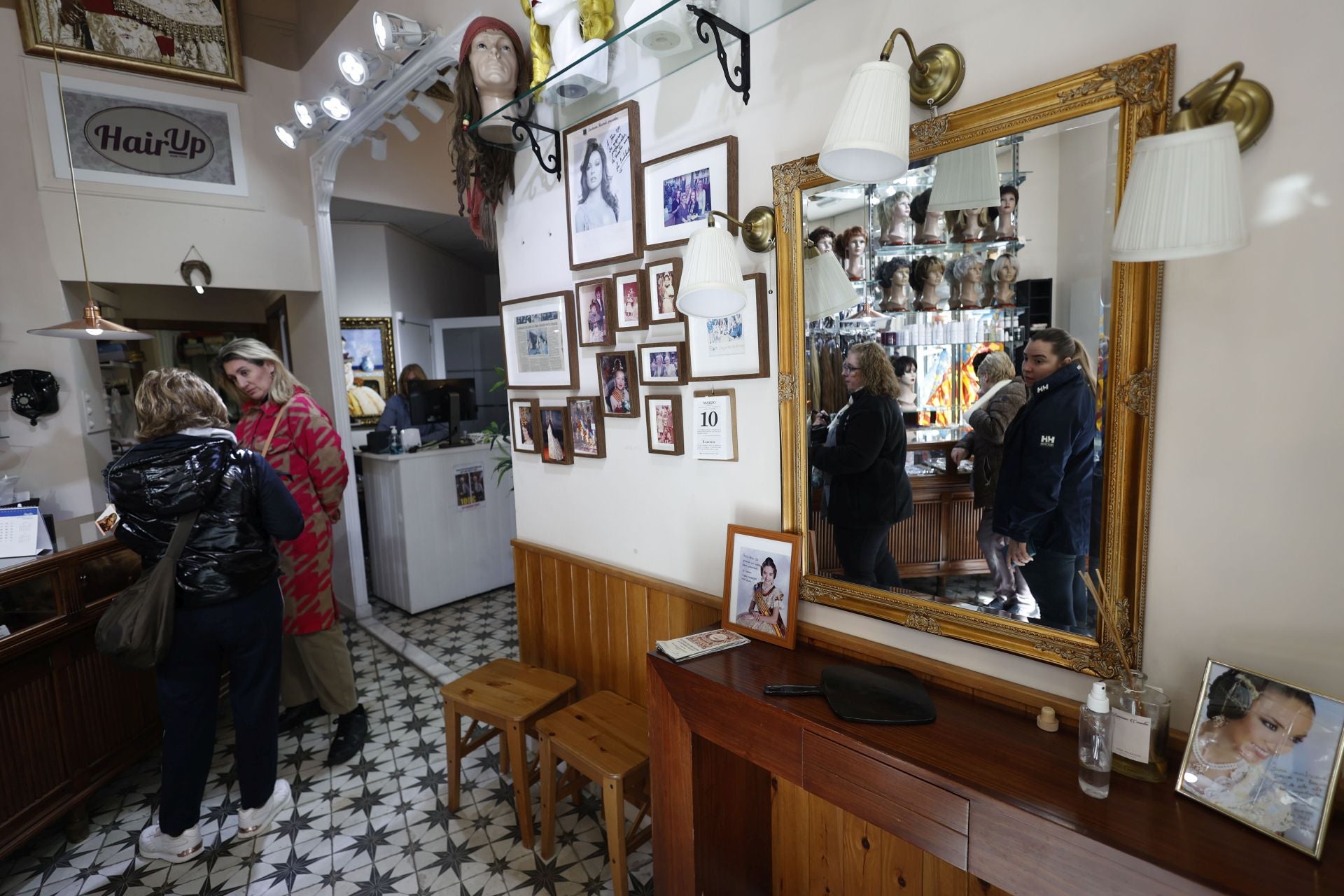 Hair Up, la tradicional tienda de pelucas de Valencia