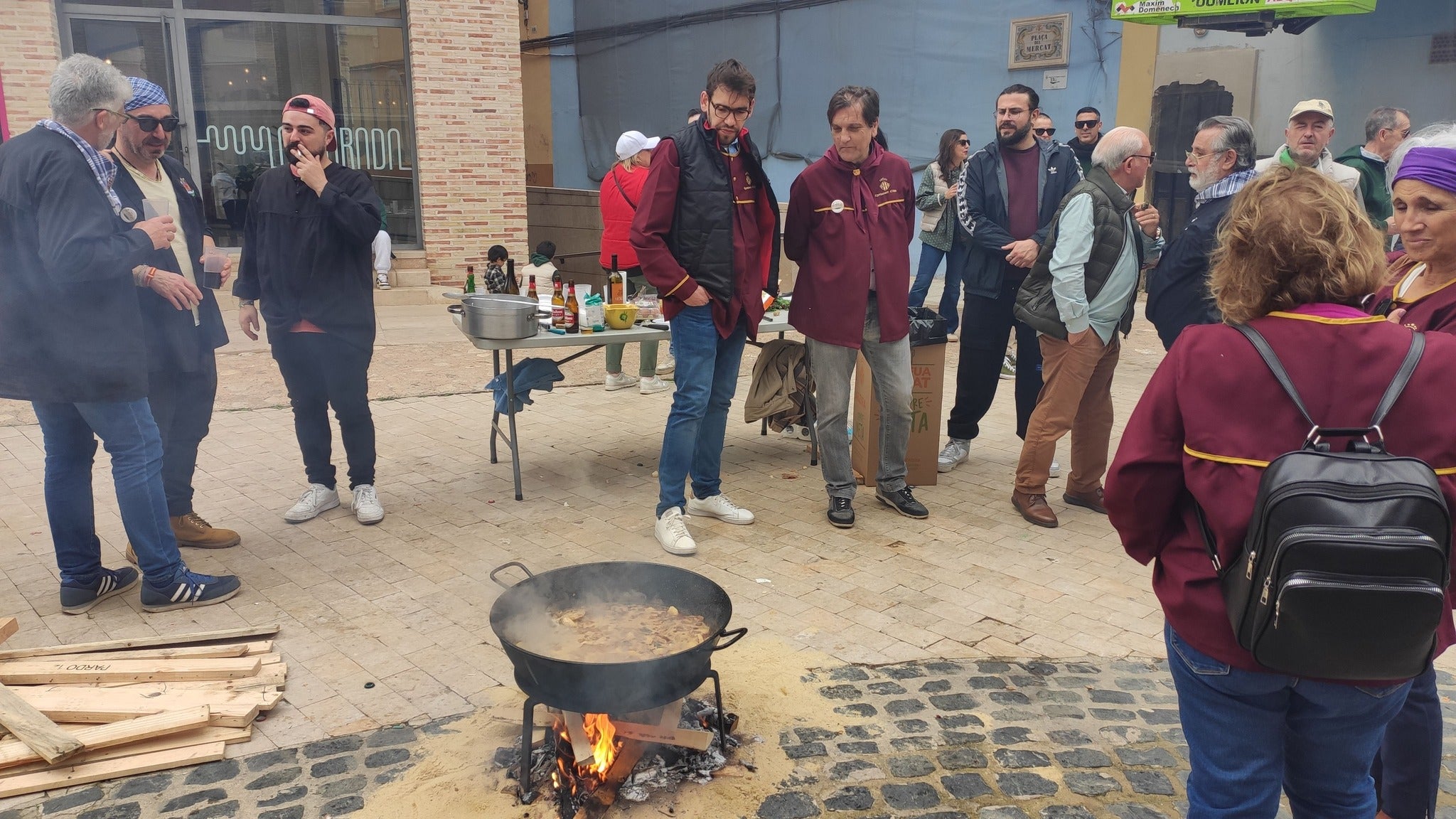 Imagen secundaria 1 - Un profesor de cocina prepara la mejor espardenyà