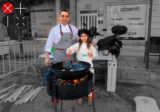 Vicent Castillo y su hija cocinando en Alzira.