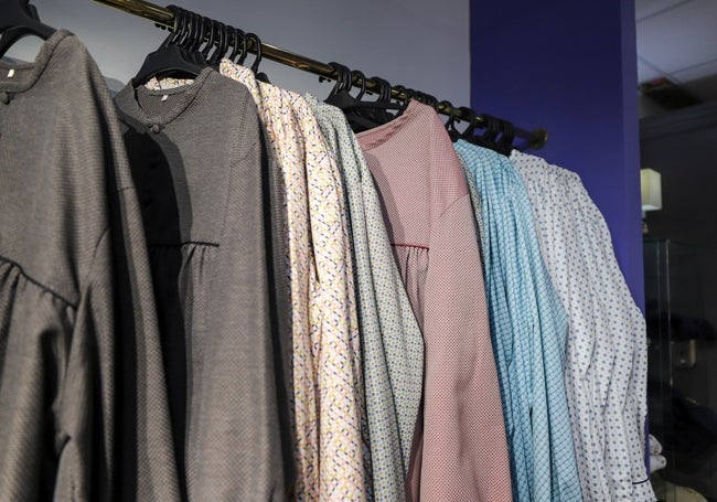 Blusas con los estampados más variados.