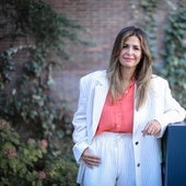 Nuria Roca afirma que es del Valencia y Juan del Val le pone en un aprieto al decirle que diga un jugador: «Se retiró en 1986»