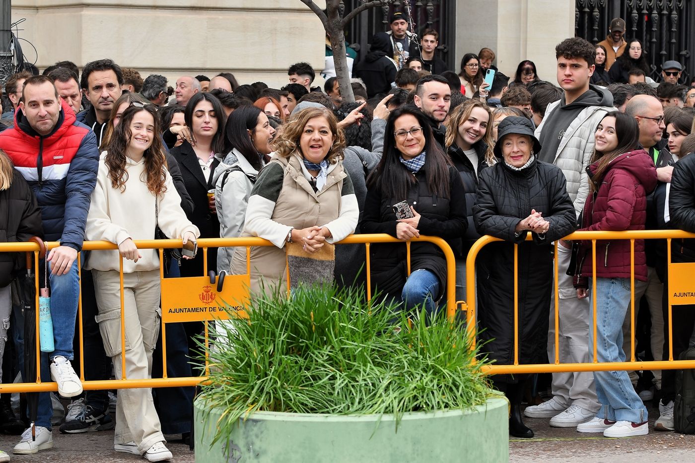 Búscate en la mascletà de este viernes 14 de marzo