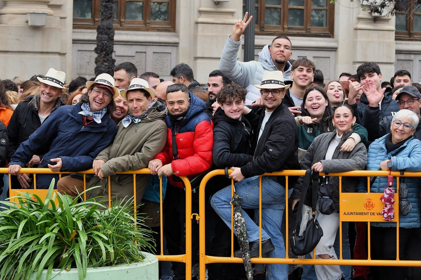 Búscate en la mascletà de este viernes 14 de marzo