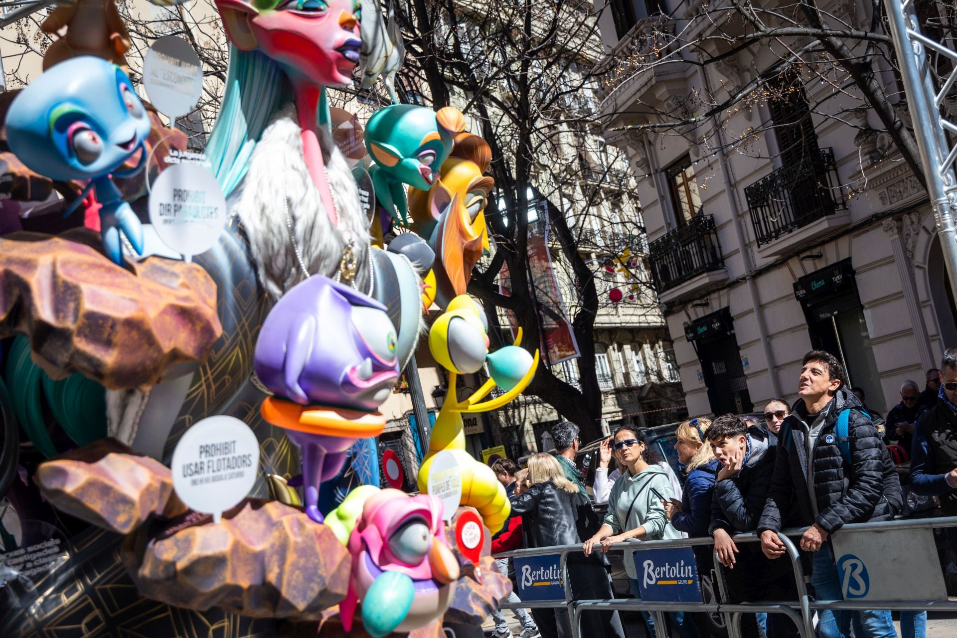 FOTOS | Así es la falla infantil de Maestro Gozalbo, tercera clasificada en Especial