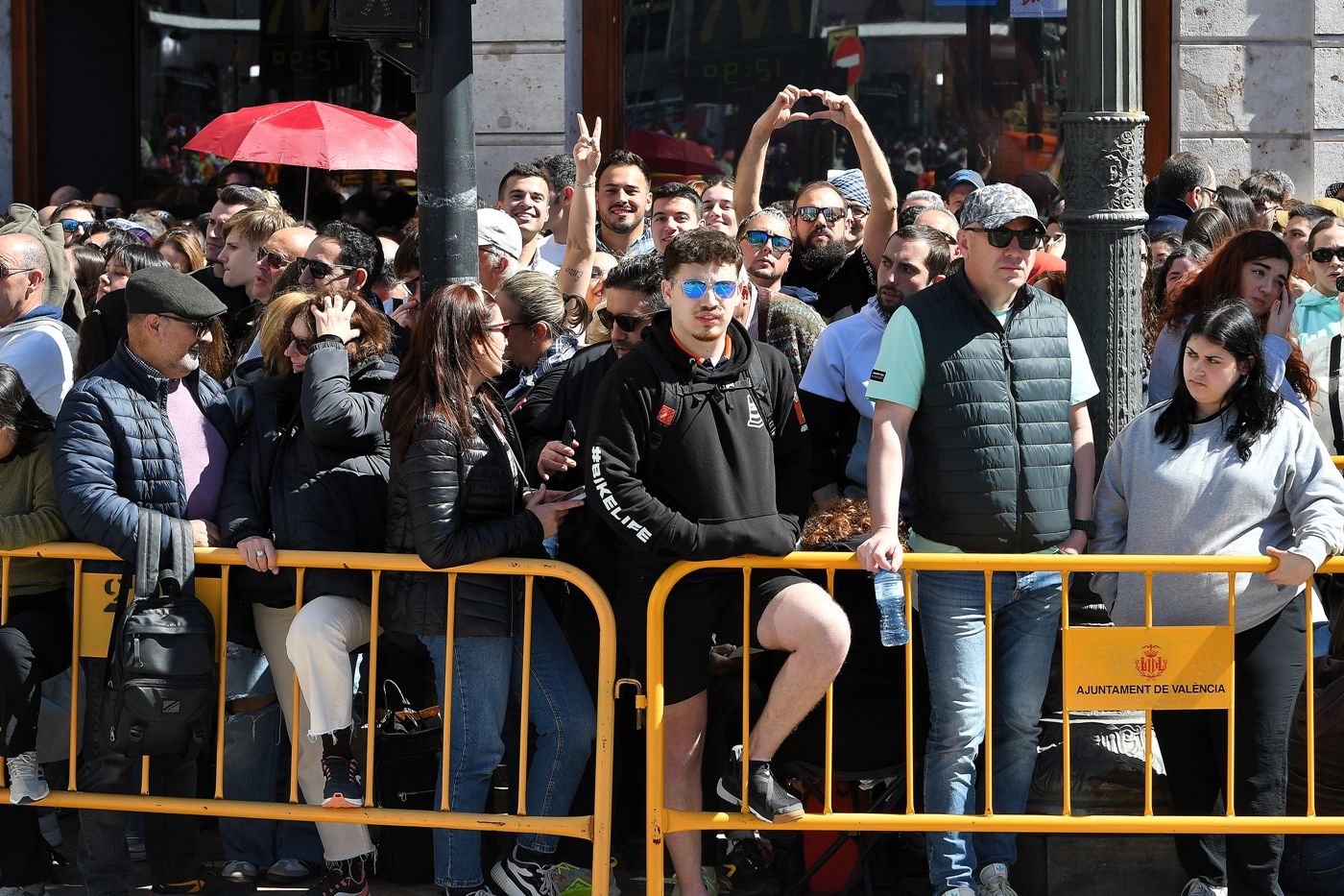 Búscate en la mascletà de este sábado 15 de marzo