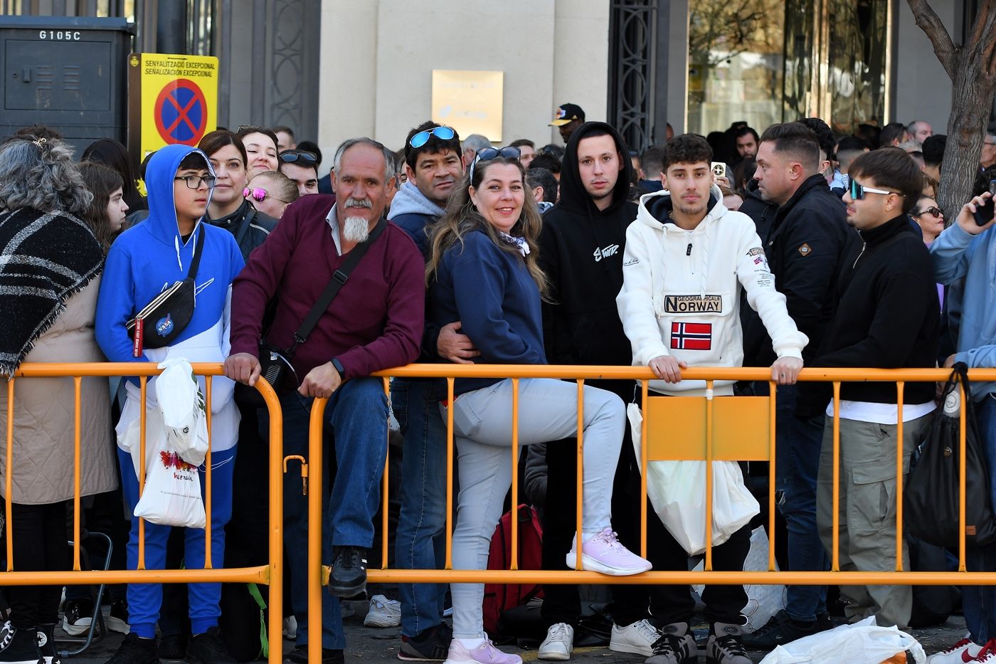 Búscate en la mascletà de este sábado 15 de marzo