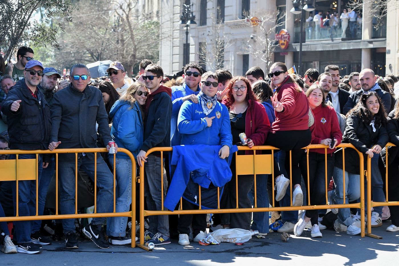 Búscate en la mascletà de este sábado 15 de marzo