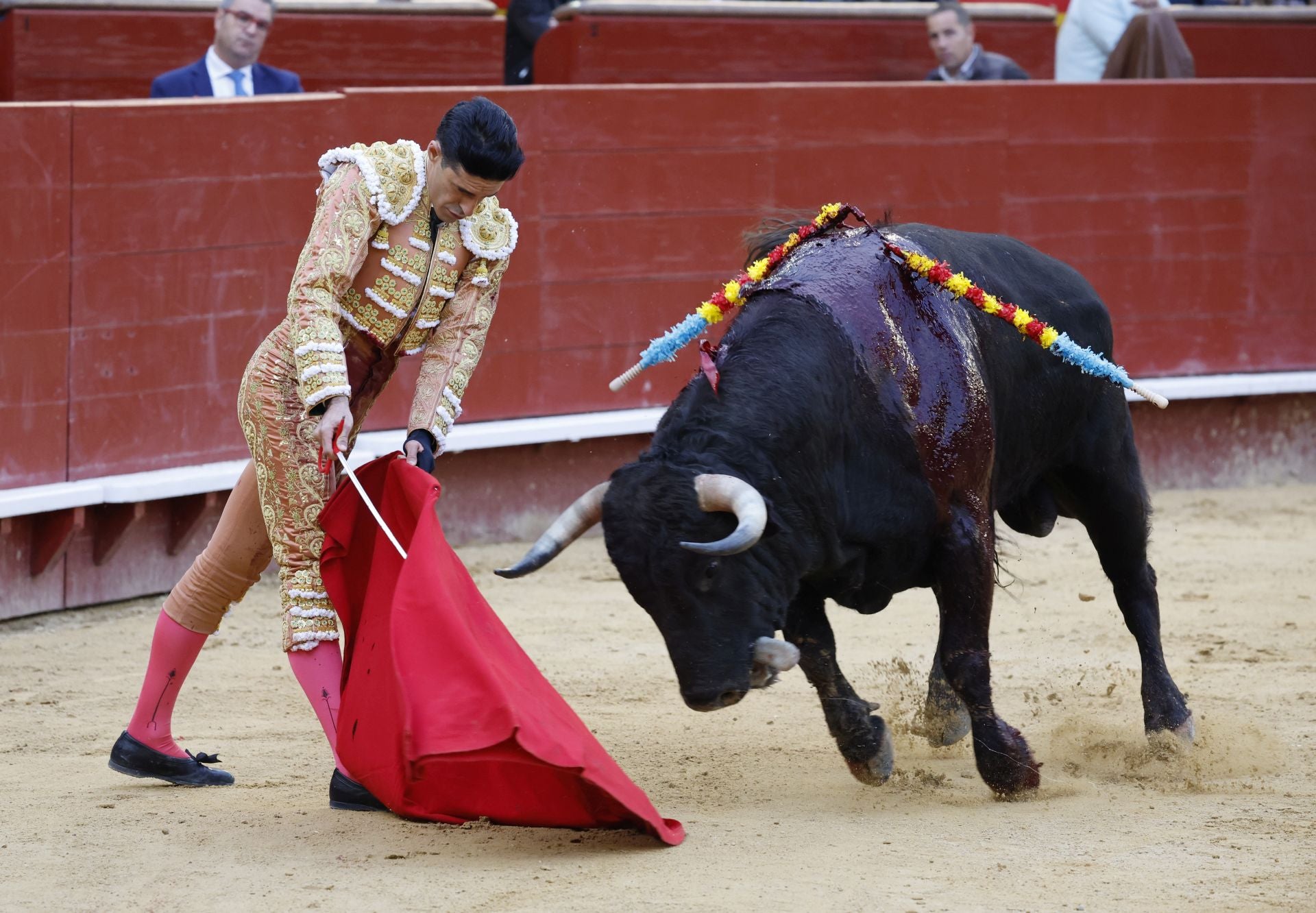 FOTOS | Así ha sido la segunda corrida de la Feria de Fallas 2025: Roca Rey, Talavante y Alejandro Chicharro