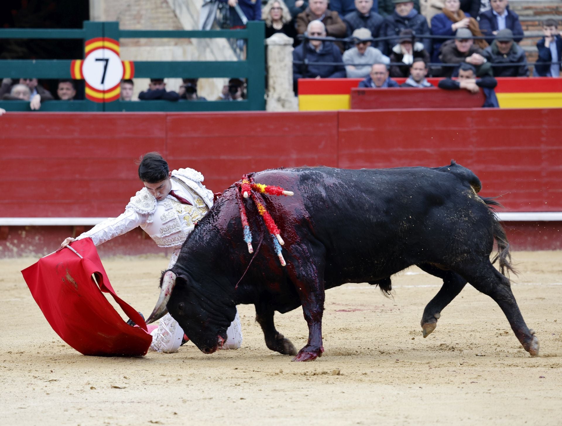 FOTOS | Así ha sido la segunda corrida de la Feria de Fallas 2025: Roca Rey, Talavante y Alejandro Chicharro